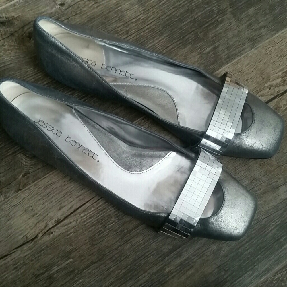 Jessica  Bennett flats